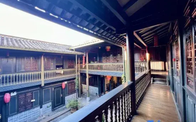 Tonghai Xiushan Inn Xiulu Garden Branch