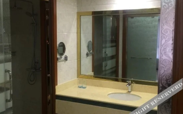 Yulang Business Center