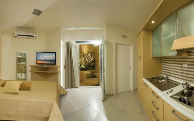 Residence Continental Resort