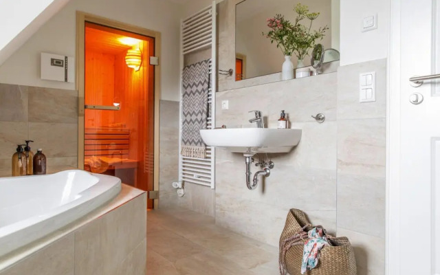 House by Bodden Lagoon With Sauna