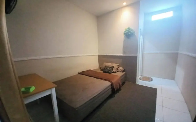 Hotel O Mekar Guest House Syariah