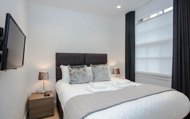 Stunning Deluxe 3BD House in Fitzrovia