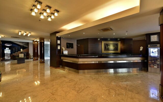 Serela Riau Hotel Bandung