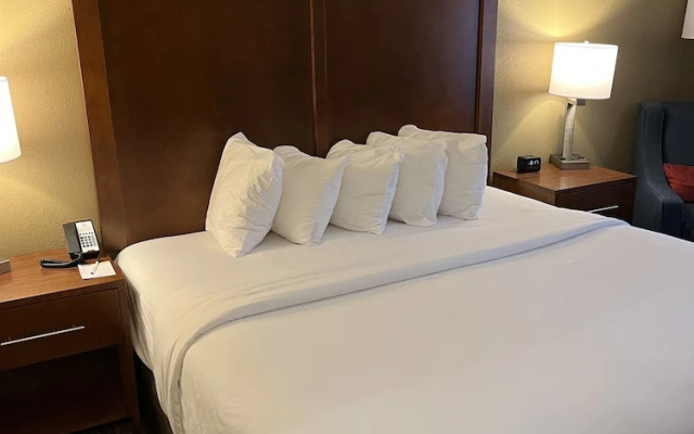Wingate By Wyndham Pittsburgh/West Mifflin