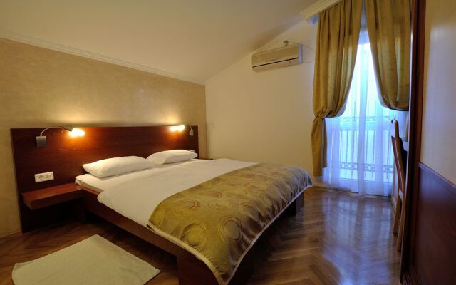 Hotel Djuric