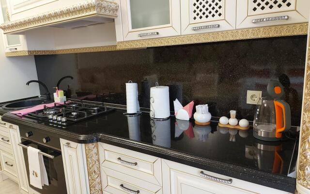 Апартаменты 5 звезд на улице Шамиля Джикаева 5А