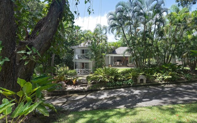 Bluff Cottage by Altman