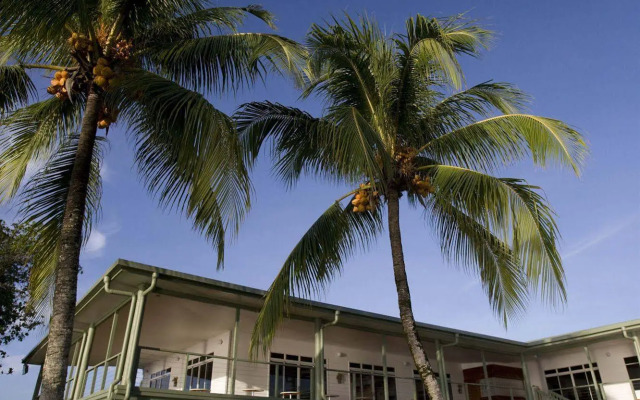 Madang Lodge Hotel