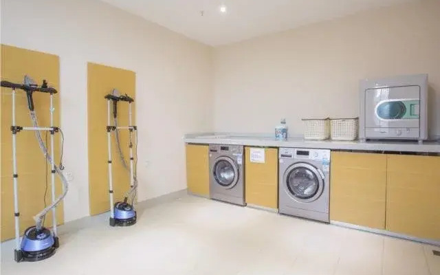 City Comfort Inn Hotel (Fangchenggang Xinggang Avenue)