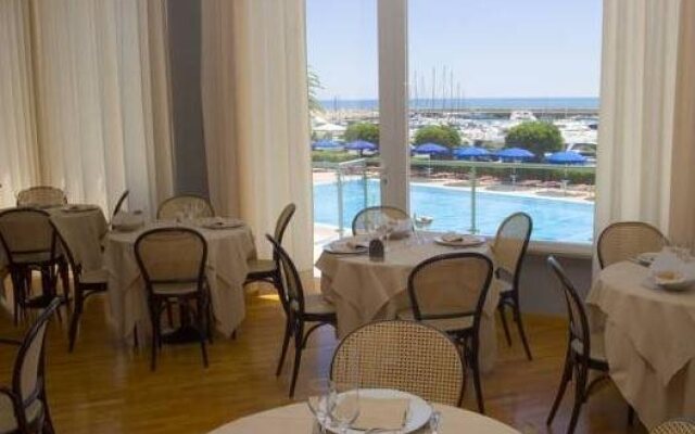 Hotel Scogliera