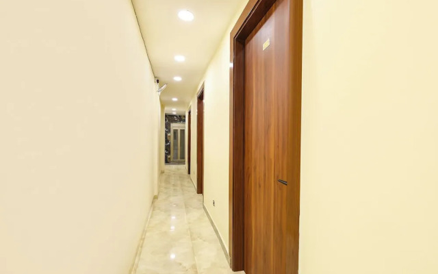 Fabhotel Yash Residency
