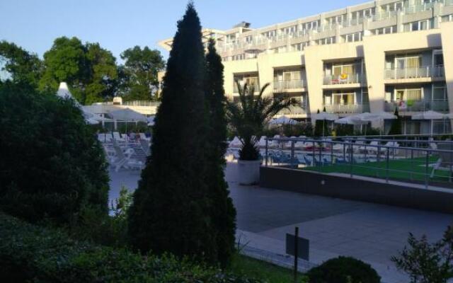 Gradina Sunny Apartment