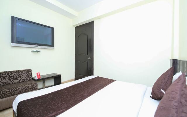 OYO 2155 Hotel Wardhman