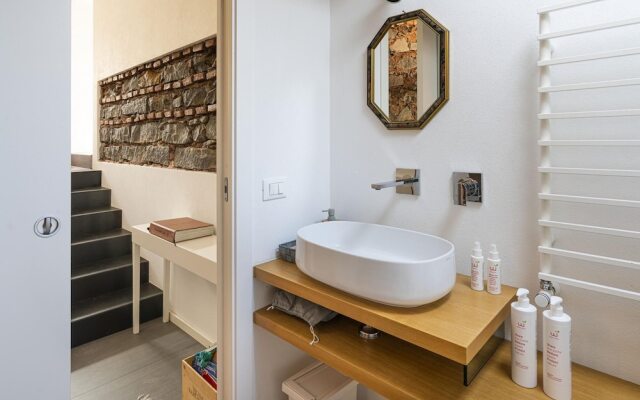 Design Apartment With Terrace by Wonderful Italy