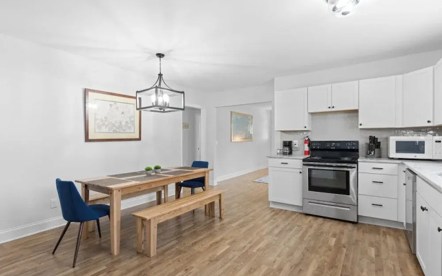 Trendy at Hoyt Two Homes