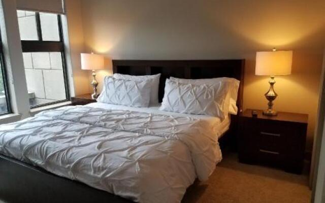 Camden Post Oak 2707 Apartment