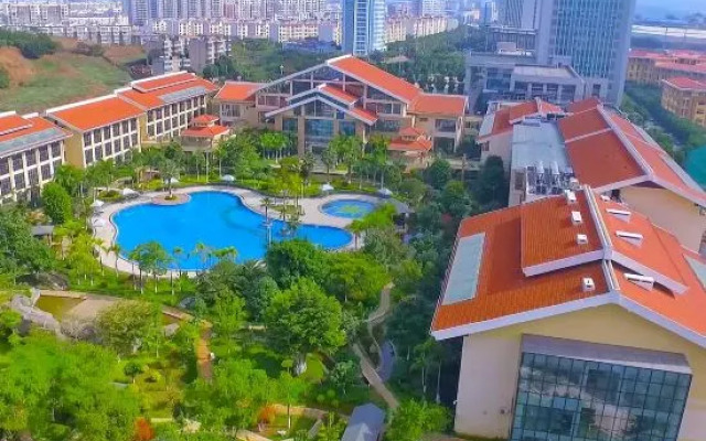 Diannan Green Lake View Hotel