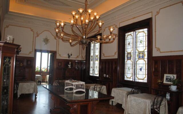 Villa Tina