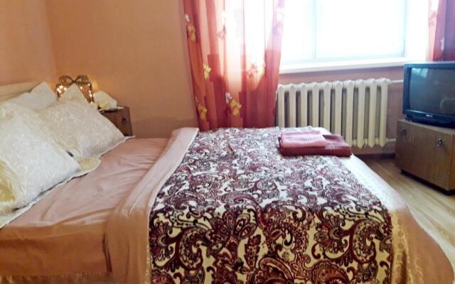 Max Apart (Макс Апарт) на улице Горького