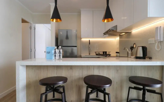 w Brilliant 2BR in the Heart of Barranco