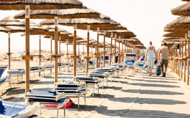 Villaggio African Beach