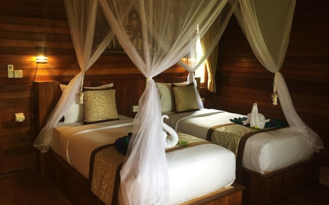 Gedong Nusa Hut's – Guest Rooms – Lembongan Island