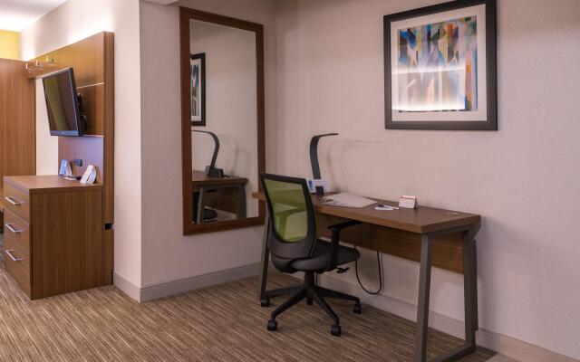 Holiday Inn Express Branford-New Haven by IHG