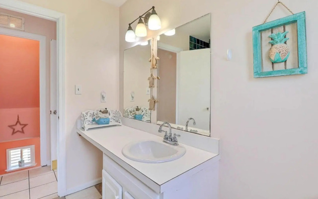 6129 Lady Jane Semi-Oceanfront