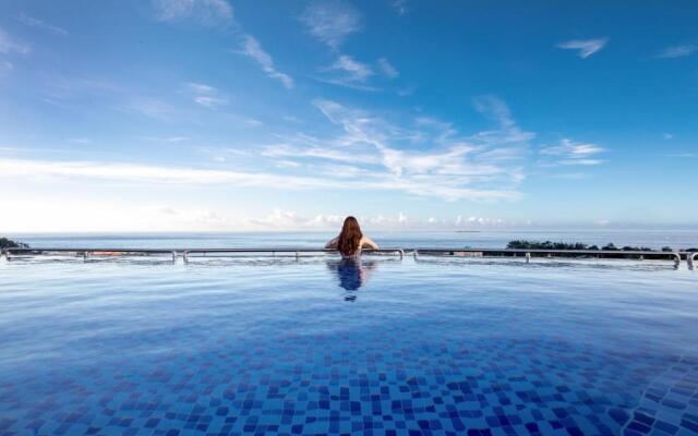 CO-OP City Hotel Harborview