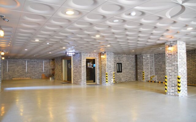 Art 1 Hotel