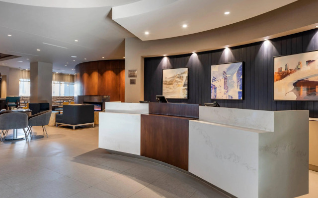 Cambria Hotel Minneapolis Downtown