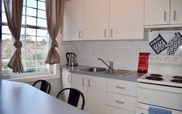 Comfortable 3 Bedroom Apartment In Trendy Haberfield