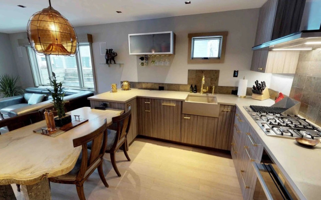 Greenbriar 14 2 Bedroom Condo by RedAwning