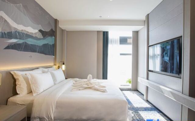 Zhonglian Lizhi Hotel (Wenzhou Longwan JinhaiLake Branch)
