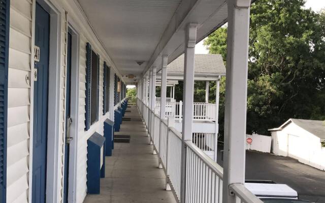 Motel 6 Front Royal, VA