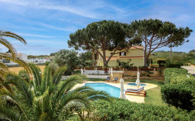 Villa Miracampo by Portucasa