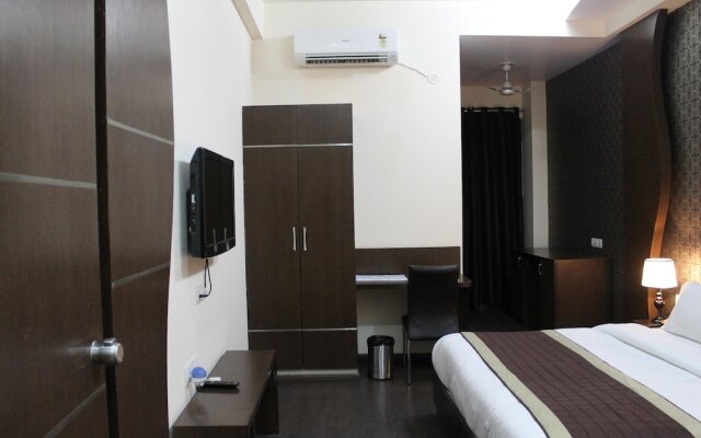 Royal Residence Huda City Centre