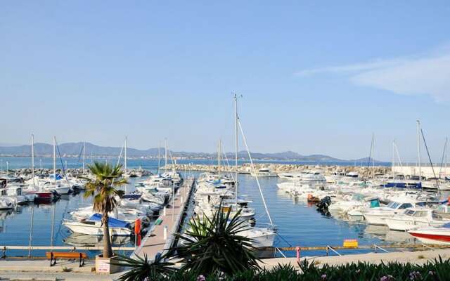 Escale au soleil Hôtel et Appartement