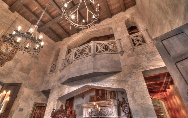 Stone Hall Castle