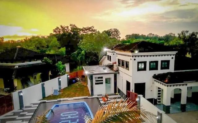 Private Villa With Pool by AZRA