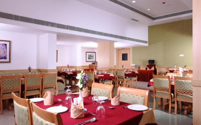 Hotel Pooram International
