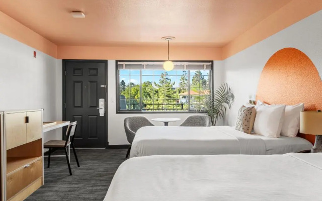 The Sandman Santa Rosa Sonoma, an Ascend Collection Hotel