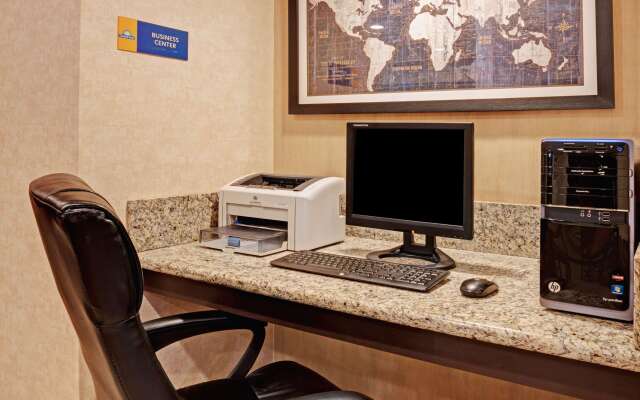 Days Inn By Wyndham Woodland