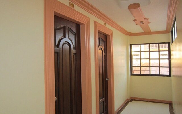 Golden Stallion Suites