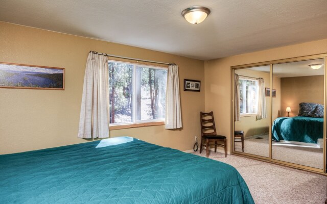 Secluded South Lake Tahoe Home by RedAwning