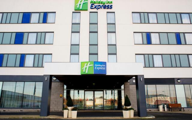 Holiday Inn Express Rotherham North, an IHG Hotel