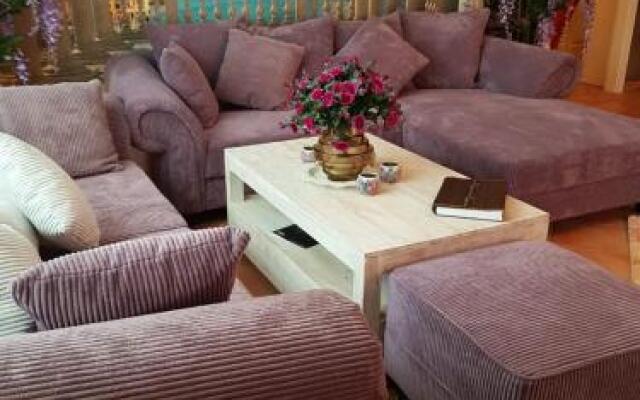 Whirlpool Suite Marrakesch-Lounge