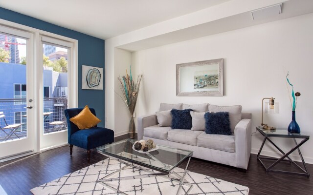 New Downtown LA Luxury Jr. Penthouse