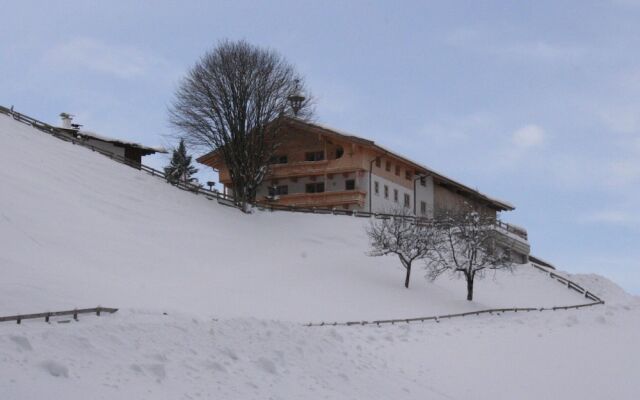 Cozy Mansion in Söll With Garden