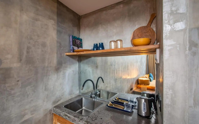 Echo Beach Apartment 100m to beach